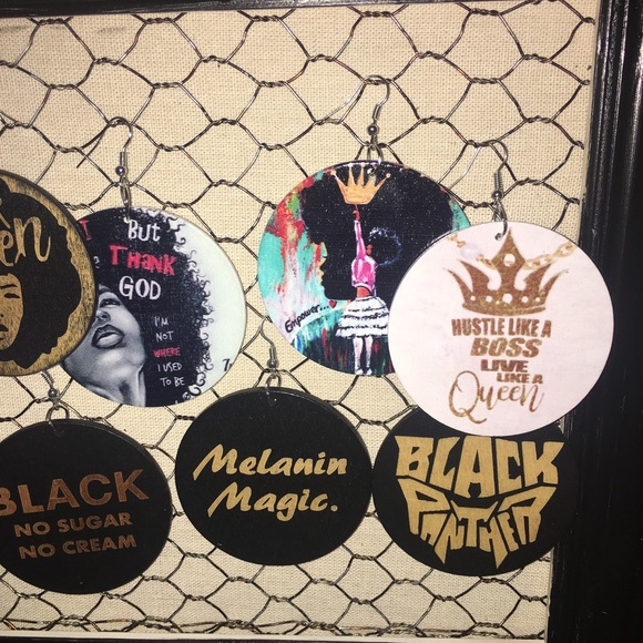 Brand new wooden Earrings Natural hair variety - Picture 3 of 4